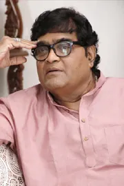 Ashok Saraf: Salman Khan Pressed a Real Knife to My Throat in Jaagruti Movie4