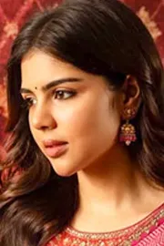 Kalyani Priyadarshan Birthday Wishes to Dulquer Salmaan6