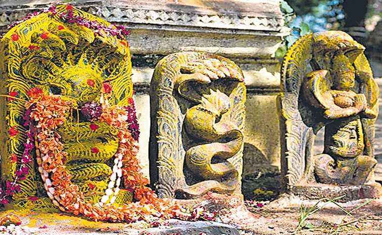 variation of Garuda Panchami and Naga Panchami pujas