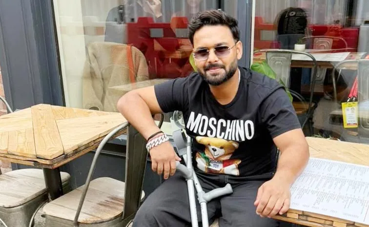 Rishabh Pant Provides Massive Update on his Injury Shares Pics