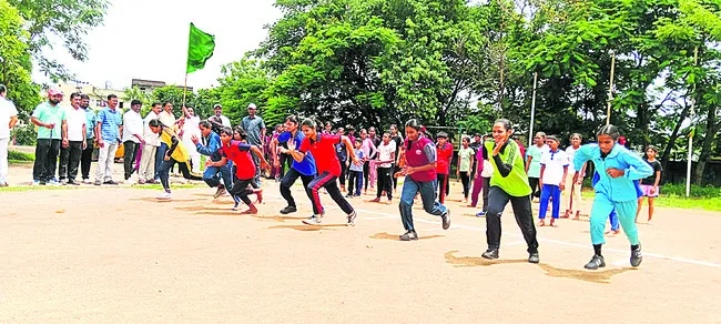 క్రీడల్లో గెలుపోటములు సహజం