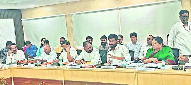 సమగ్ర ప్రణాళికతోనే ‘గిరిజన’ అభివృద్ధి