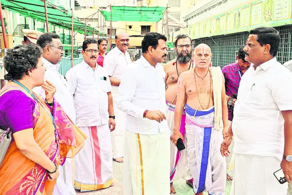 వరలక్ష్మీవ్రతానికి విస్తృత ఏర్పాట్లు