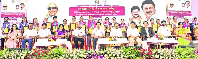 వైద్య రంగంలో నర్సుల సేవలు అజరామరం