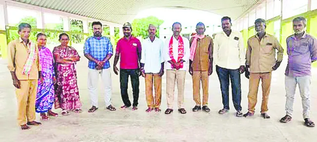 కార్మికుల సమస్యలు పరిష్కరించాలి