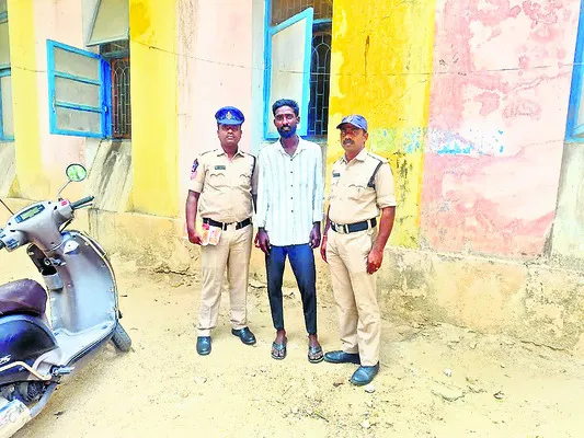 హత్యాయత్నం కేసులో పదేళ్ల జైలుశిక్ష