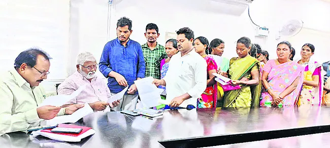 గిరిజన దర్బార్‌కు వినతుల వెల్లువ