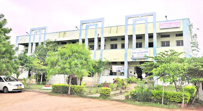 రవాణాశాఖలో ఫీజుల మోత!