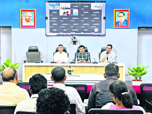 రిజిస్ట్రేషన్ ప్రక్రియలోనే ఆస్తి పన్ను పేరు మార్పు