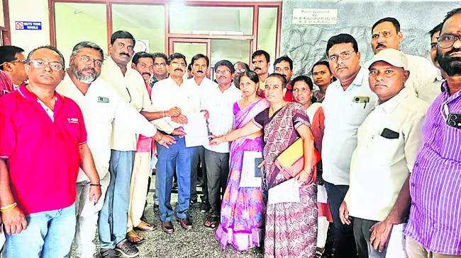 వైద్య విద్య అడ్మిషన్లలో జీఓ 33 అమలు చేయాలి