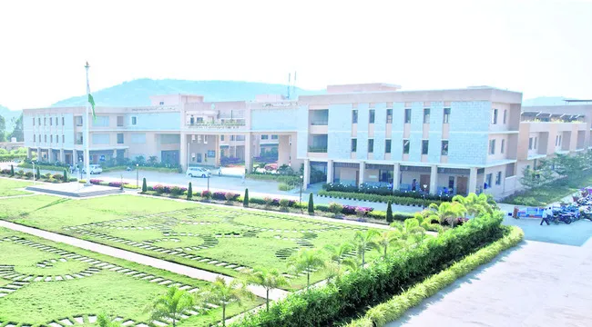 అసలేం