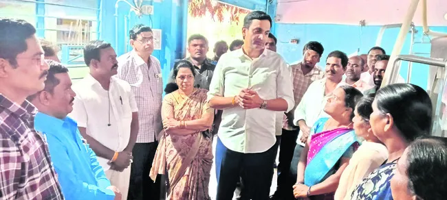 ఏడాదిలో 500 పార్లర్ల ఏర్పాటుకు కృషి 