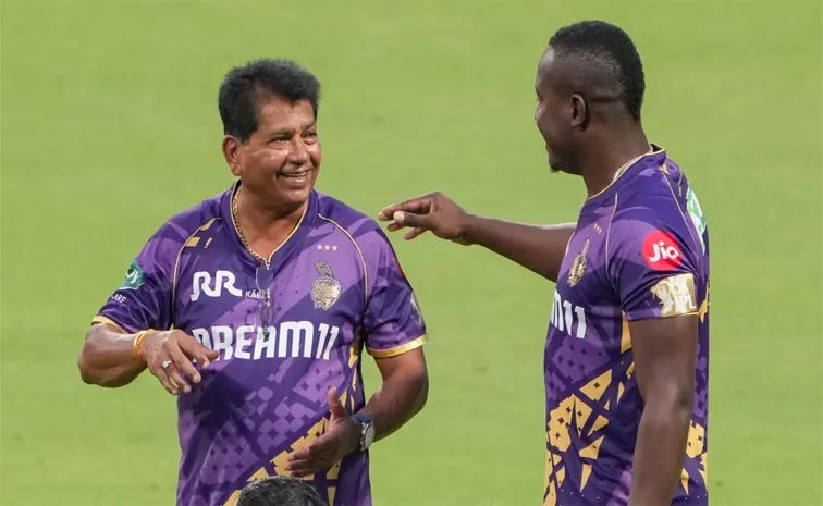 Kolkata Knight Riders Part Ways With Head Coach Chandrakant Pandit2