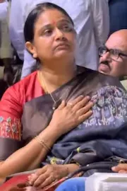 Vijay Deverakonda mother prays as Anirudh calls Kingdom milestone6