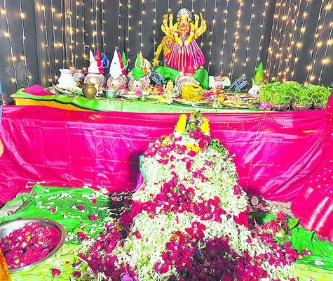వారాహిమాతకు లక్ష పుష్పార్చన