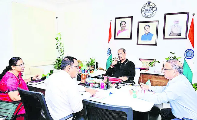 విద్యుత్‌ ప్రాజెక్టులను వేగంగా పూర్తిచేయాలి