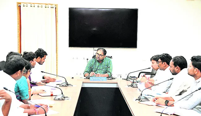 ఇటుక బట్టీలకు చెరువుమట్టి