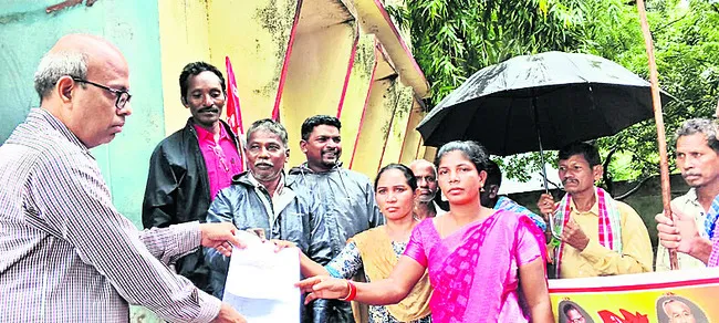 సమస్యలు పరిష్కరించాలని వినతి