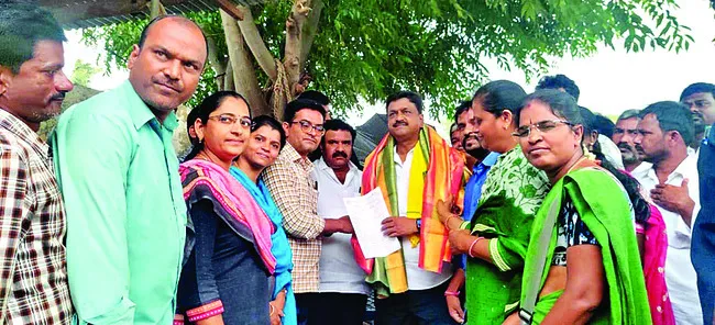 మంత్రి కేశవ్‌కు సమస్యల ఏకరవు 