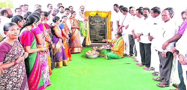 వసతుల కల్పనే లక్ష్యం