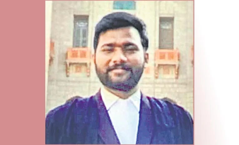 young lawyer ends life to love failure