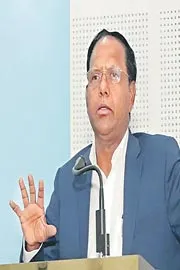 Banks should ensure no mis-selling of insurance to customers10