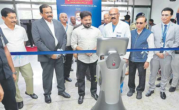 ప్రభుత్వ ఆసుపత్రిలో ఒక్క నెల పనిచేయండి: సీఎం రేవంత్‌