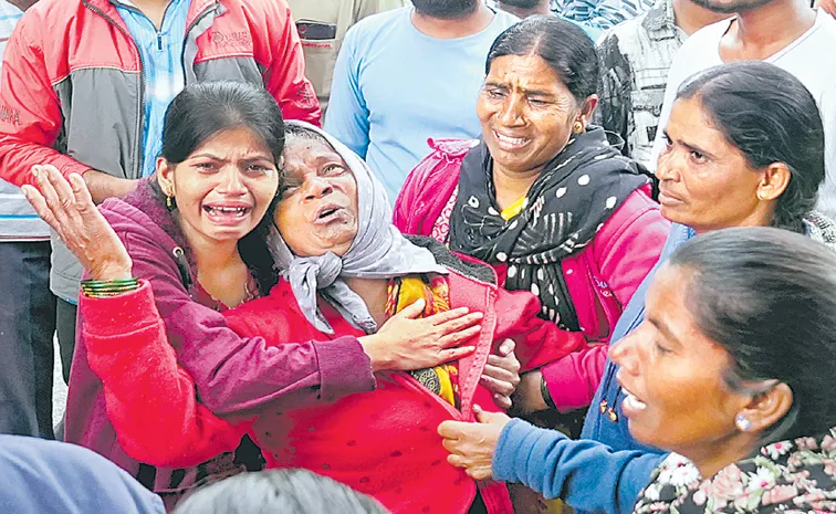 శిథిల బతుకులు