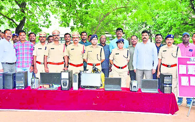 బ్రోకర్ల బోగస్ దందా..