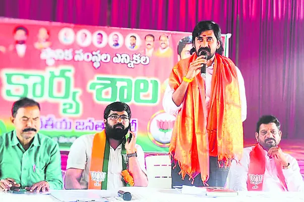 గురుకులాల్లో ఇంటర్‌ స్పాట్‌ అడ్మిషన్స్‌ రేపు
