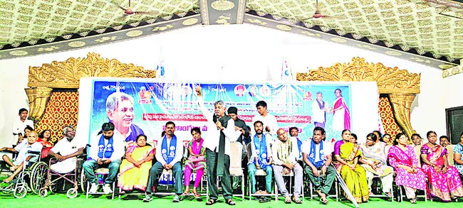 హామీ నెరవేర్చకుంటే రాజీనామా చేయాలి
