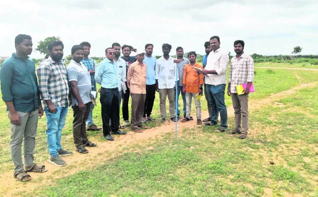 ఉద్యమం చేసేందుకుసిద్ధంగా ఉండాలి  
