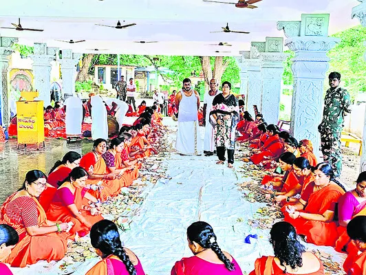 హేమాచలుడి హుండీ ఆదాయం రూ.9లక్షలు