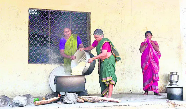 ‘మధ్యాహ్నం’ వంటకు ఎల్‌పీజీ