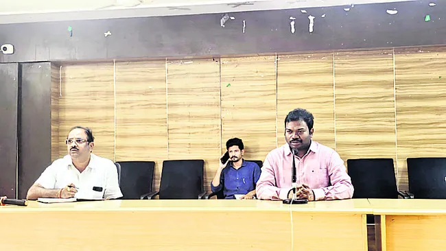 ప్రపంచ ఆదివాసీ దినోత్సవానికి ఏర్పాట్లు 