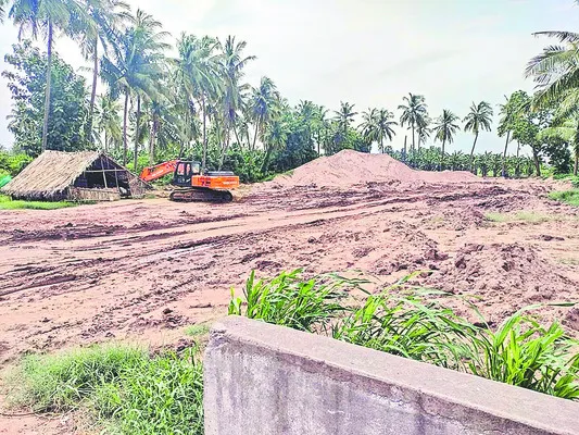దేవుడి పేరుతో ఇసుక దోపిడీ!