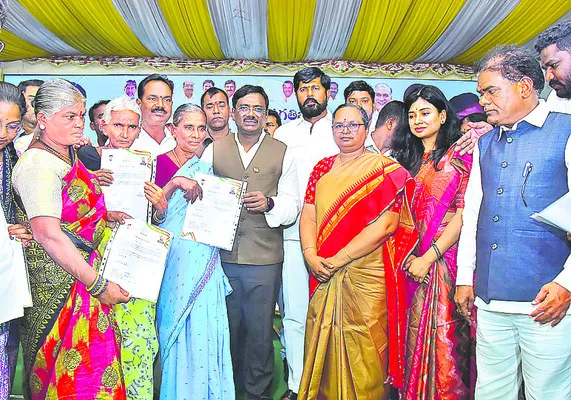 అభివృద్ధే లక్ష్యంగా పనిచేస్తాం 