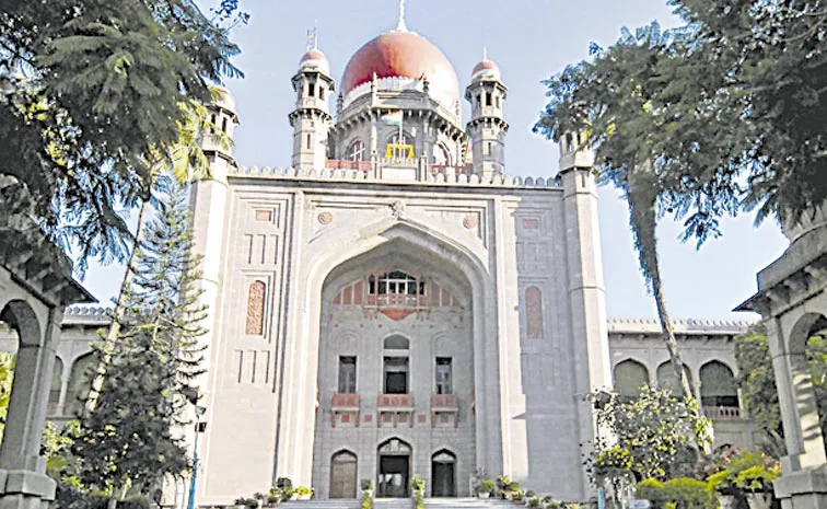 Telangana High Court has ordered govt to apply old pension to DSC 2003 teachers