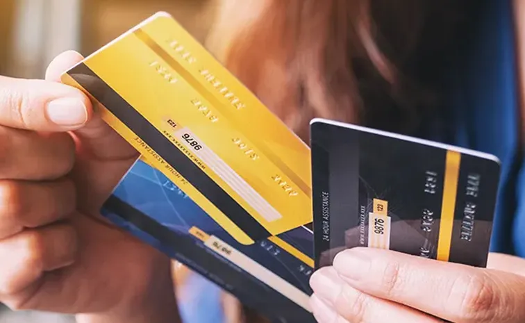 Hidden costs involved in lifetime free credit cards