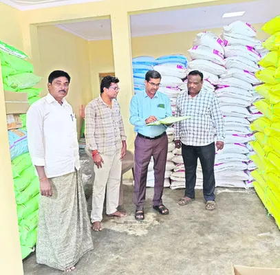 ఈ–పాస్ ద్వారానే ఎరువుల విక్రయాలు