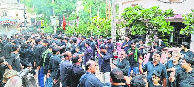 బీబీ సకీనాకు కన్నీటి నివాళి
