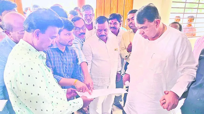 అభివృద్ధి పనులకు అధిక నిధులు