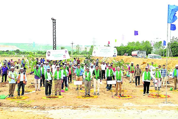 మొక్కలతో బంగారు భవిష్యత్