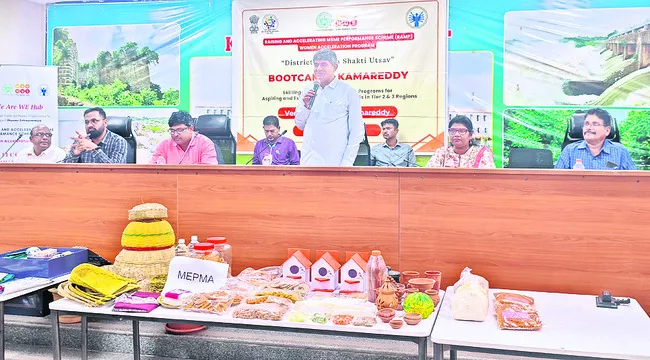 ‘మహిళలు పారిశ్రామికవేత్తలుగా ఎదగాలి’