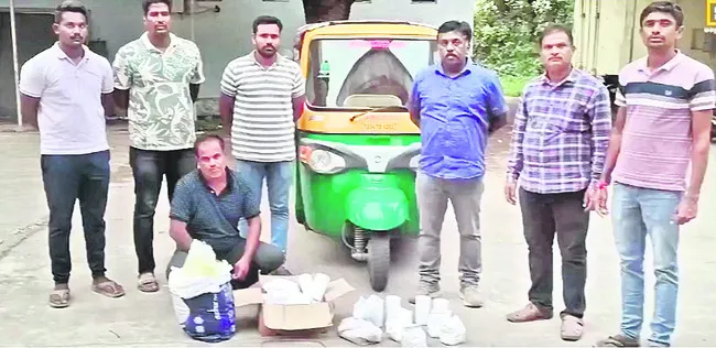 కల్తీ కల్లు తయారీ ముడిసరుకు పట్టివేత
