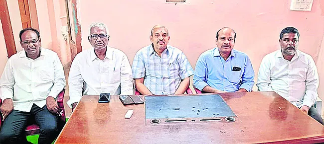 పీ–4 కార్యక్రమం ఓ బూటకం