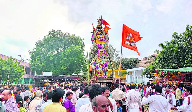 కనుల పండువగా రథోత్సవం