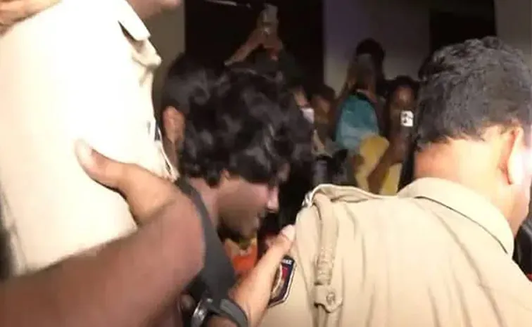 ప్రముఖ సింగర్‌పై  వైద్యురాలి ఫిర్యాదు.. ఇన్‌స్టాతో పరిచయం ఆపై..