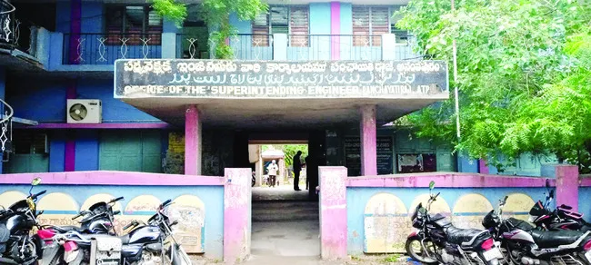 బదిలీలు ముగిసినా.. రాయ‘బేరాలు’! 
