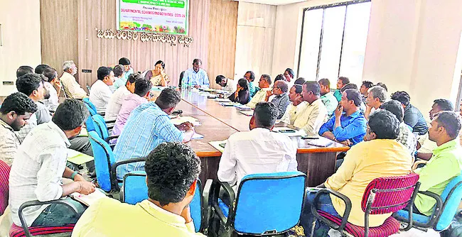సాగు లక్ష్యాలను చేరుకోవాలి